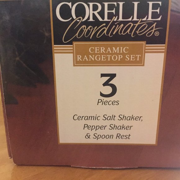Vintage New Corelle Callaway Ivy Coordinates Salt , Pepper Shakers & Spoon rest - Picture 4 of 5